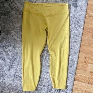 Old Navy Extra High-Rise Leggings